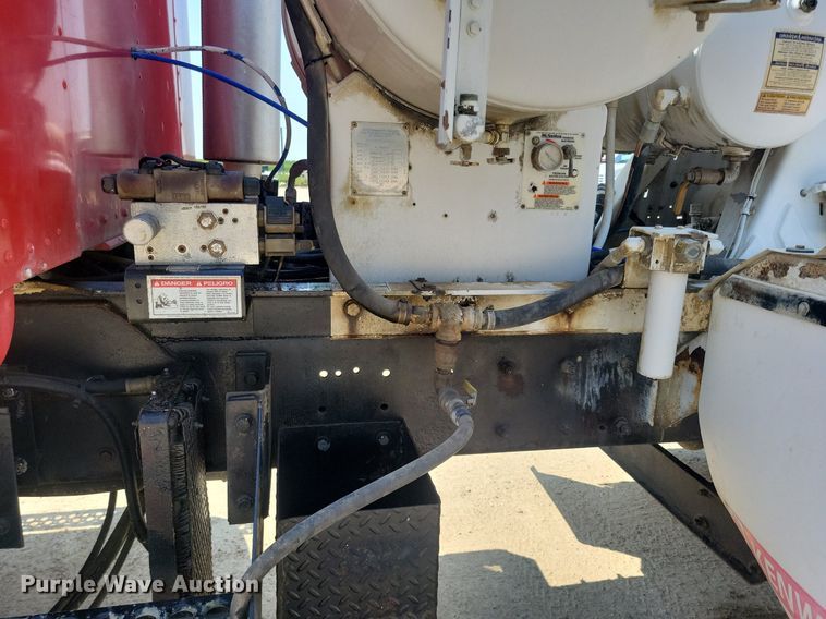 image for item DR4400 2001 Kenworth W900 ready mix truck