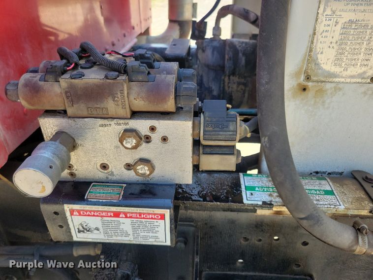 image for item DR4400 2001 Kenworth W900 ready mix truck