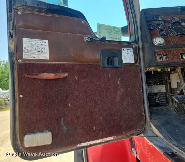 image for item DR4400 2001 Kenworth W900 ready mix truck