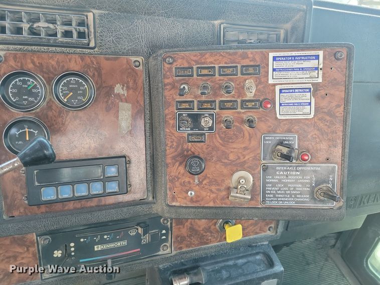 image for item DR4400 2001 Kenworth W900 ready mix truck