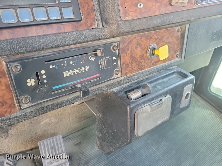 image for item DR4400 2001 Kenworth W900 ready mix truck