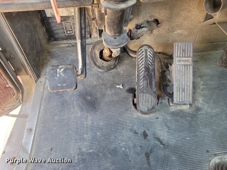 image for item DR4400 2001 Kenworth W900 ready mix truck