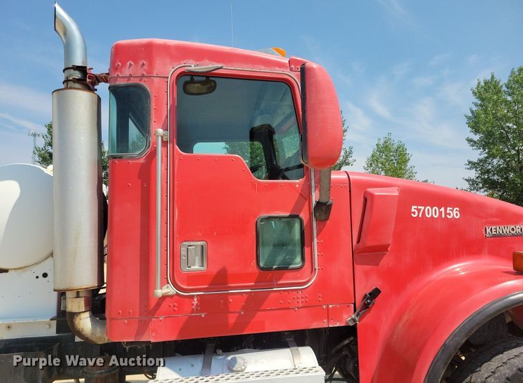 image for item DR4400 2001 Kenworth W900 ready mix truck