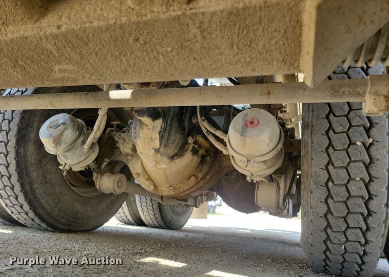 image for item DR4400 2001 Kenworth W900 ready mix truck