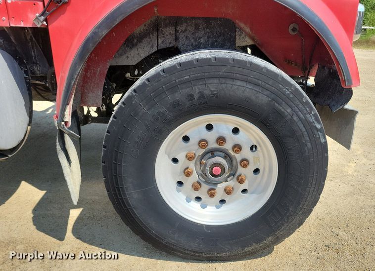 image for item DR4400 2001 Kenworth W900 ready mix truck