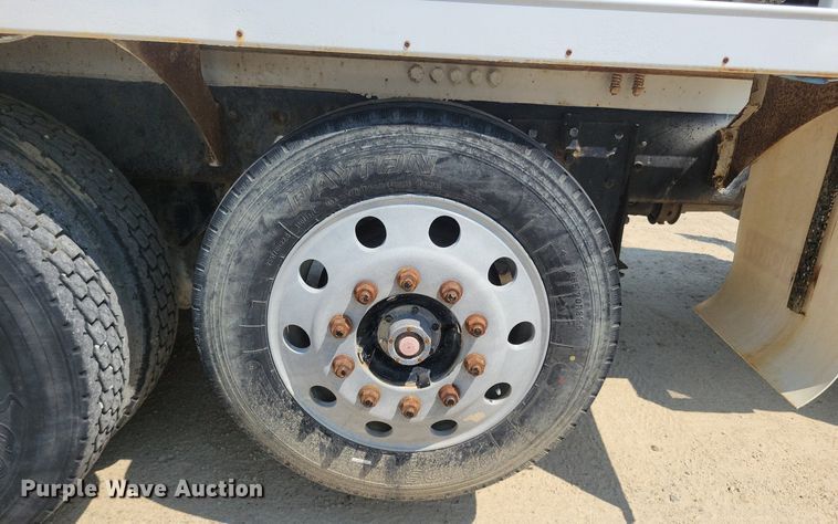 image for item DR4400 2001 Kenworth W900 ready mix truck