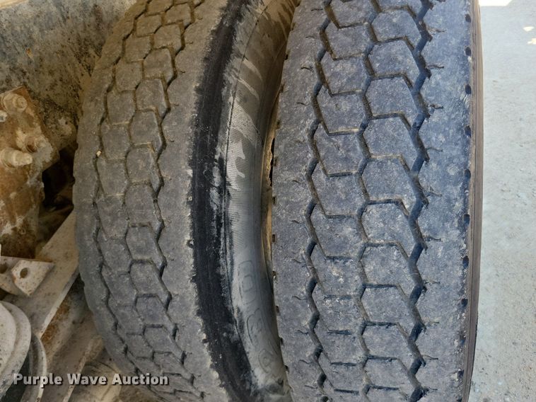 image for item DR4400 2001 Kenworth W900 ready mix truck