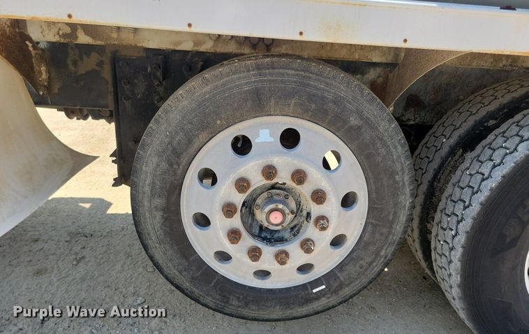 image for item DR4400 2001 Kenworth W900 ready mix truck