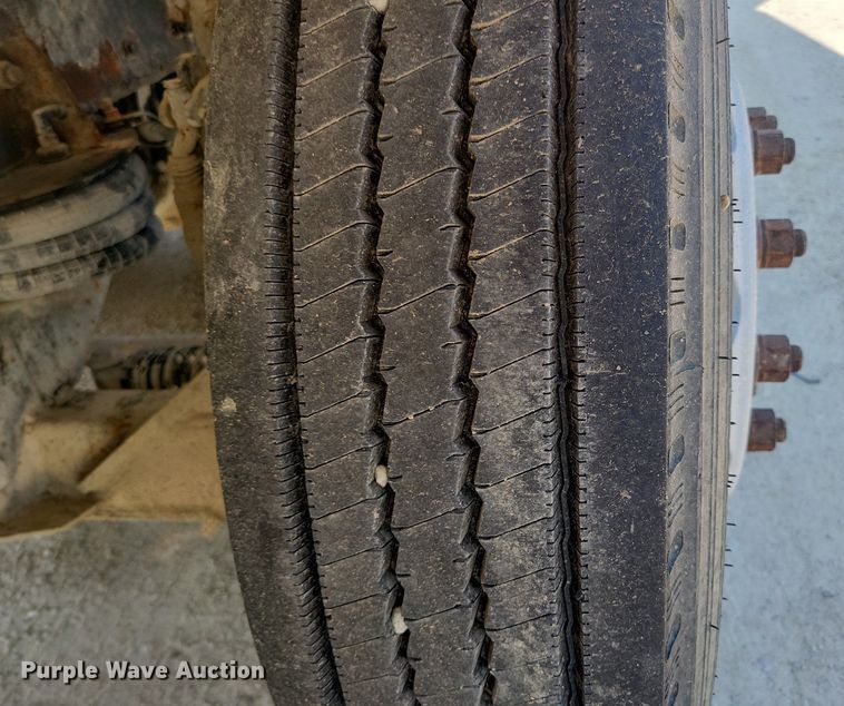 image for item DR4400 2001 Kenworth W900 ready mix truck