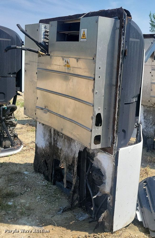 image for item DR4401 (4) Thermo King refrigeration units