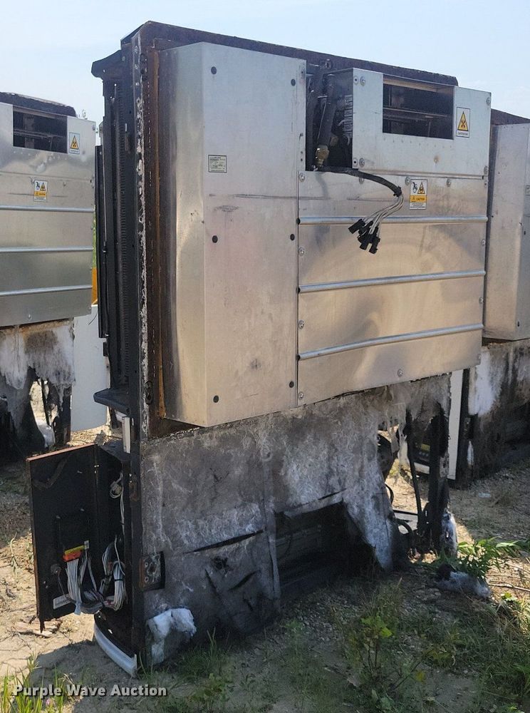 image for item DR4401 (4) Thermo King refrigeration units