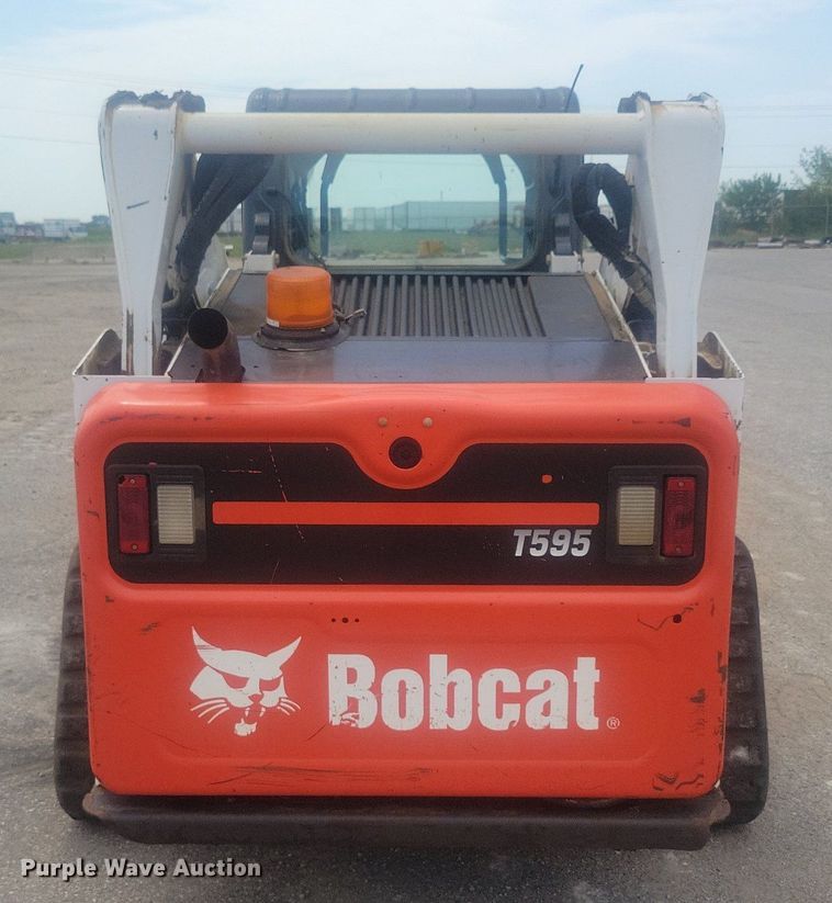 image for item DR4402 2019 Bobcat T595 tracked skid steer loader