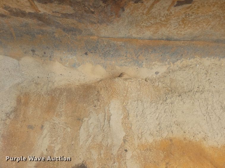 image for item DR4402 2019 Bobcat T595 tracked skid steer loader