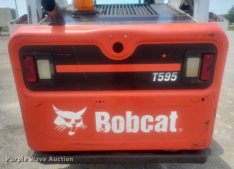 image for item DR4402 2019 Bobcat T595 tracked skid steer loader