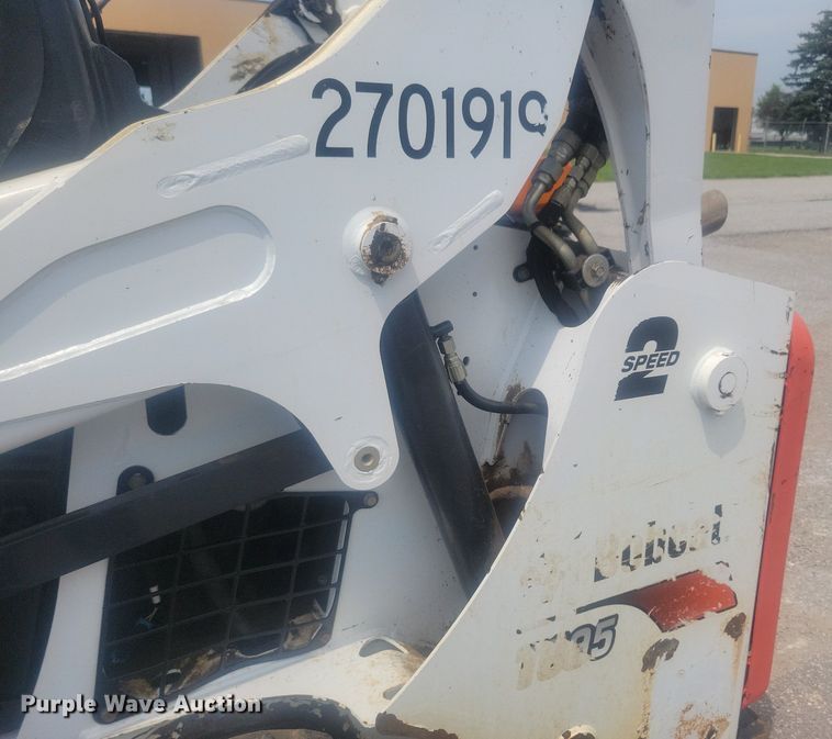 image for item DR4402 2019 Bobcat T595 tracked skid steer loader