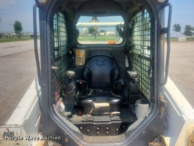 image for item DR4402 2019 Bobcat T595 tracked skid steer loader