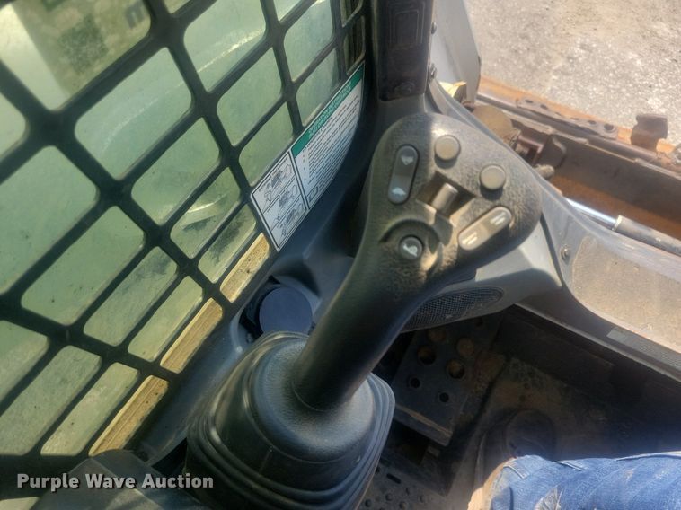 image for item DR4402 2019 Bobcat T595 tracked skid steer loader