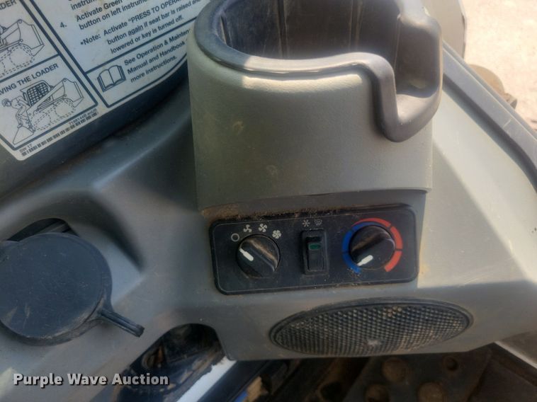 image for item DR4402 2019 Bobcat T595 tracked skid steer loader