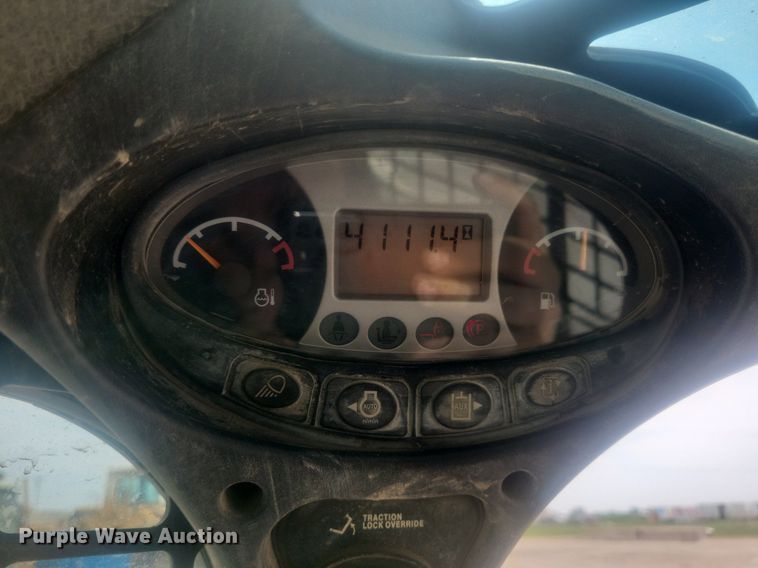 image for item DR4402 2019 Bobcat T595 tracked skid steer loader