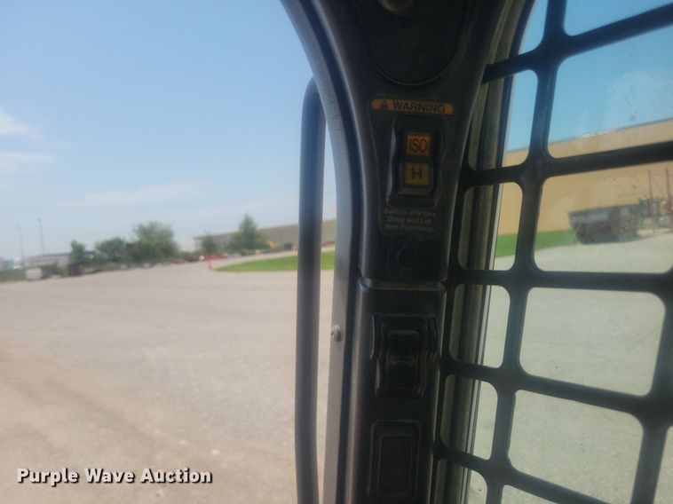 image for item DR4402 2019 Bobcat T595 tracked skid steer loader