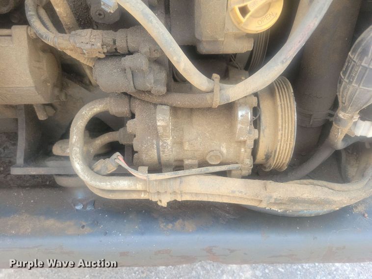 image for item DR4402 2019 Bobcat T595 tracked skid steer loader