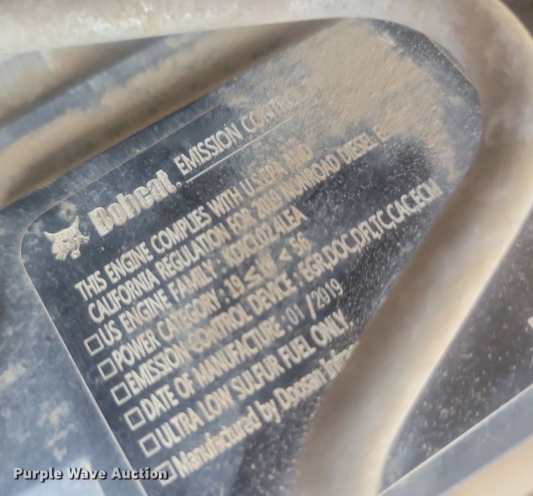 image for item DR4402 2019 Bobcat T595 tracked skid steer loader