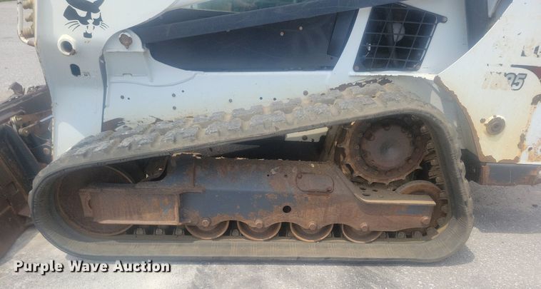 image for item DR4402 2019 Bobcat T595 tracked skid steer loader