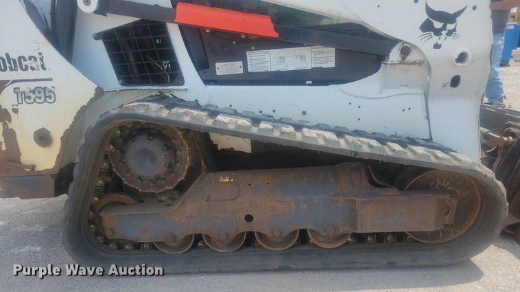 image for item DR4402 2019 Bobcat T595 tracked skid steer loader