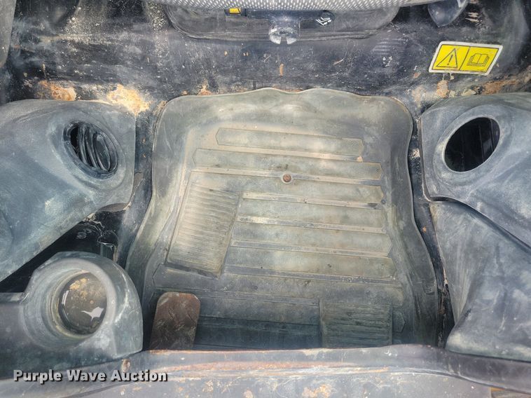 image for item DR4403 2019 Caterpillar 236D3 skid steer loader