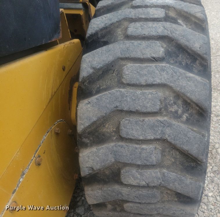 image for item DR4403 2019 Caterpillar 236D3 skid steer loader