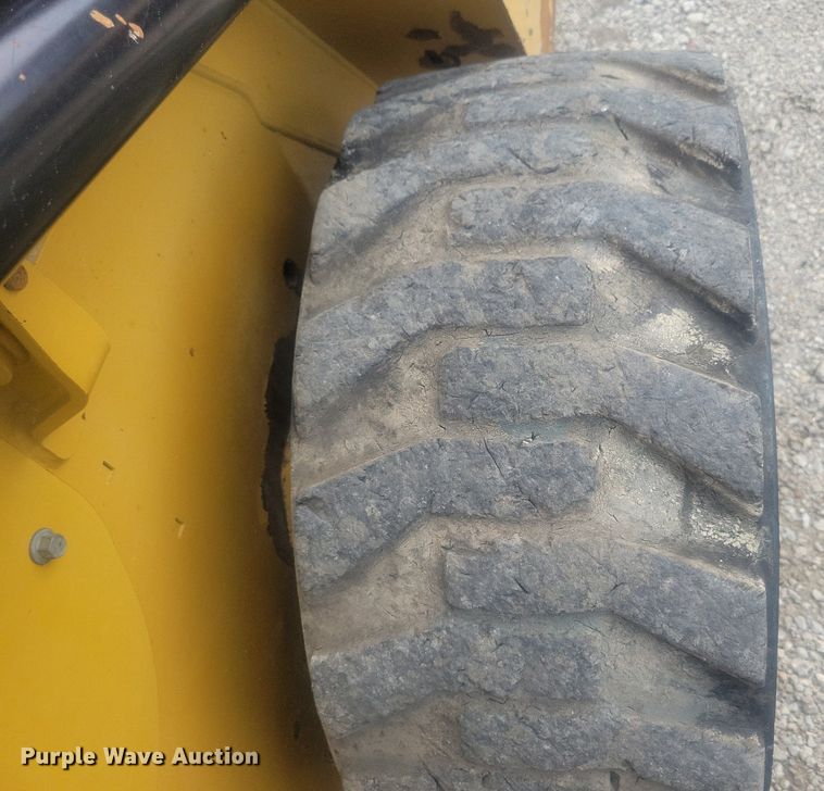 image for item DR4403 2019 Caterpillar 236D3 skid steer loader