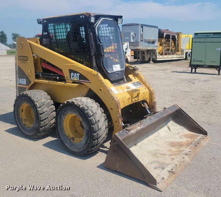 image for item DR4404 2007 Caterpillar 246B skid steer loader