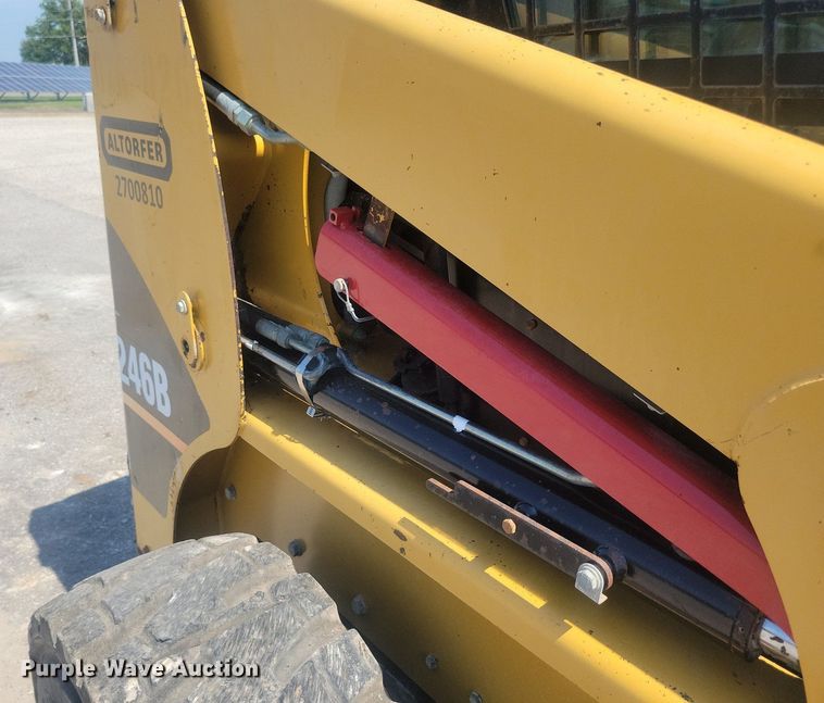 image for item DR4404 2007 Caterpillar 246B skid steer loader