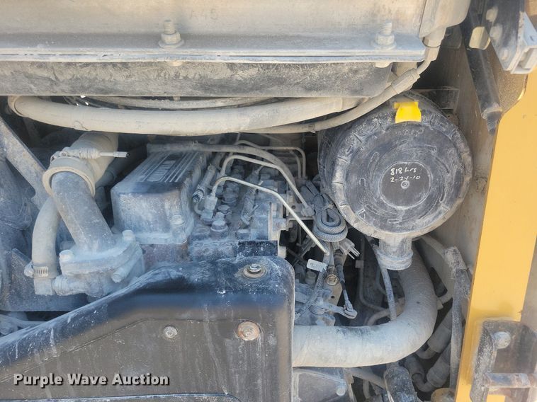 image for item DR4404 2007 Caterpillar 246B skid steer loader