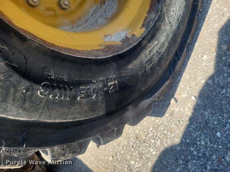 image for item DR4404 2007 Caterpillar 246B skid steer loader