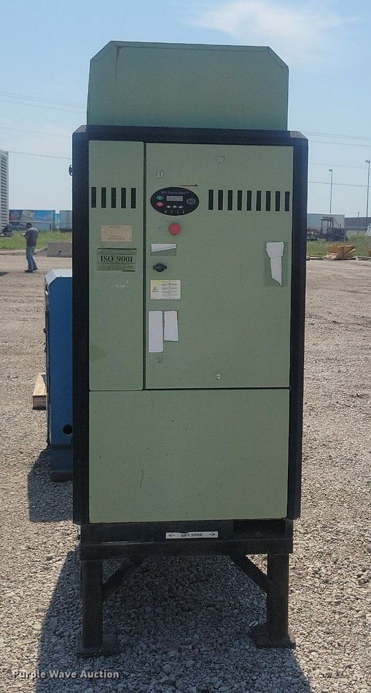 image for item DR4405 Sullair  3000/A air compressor