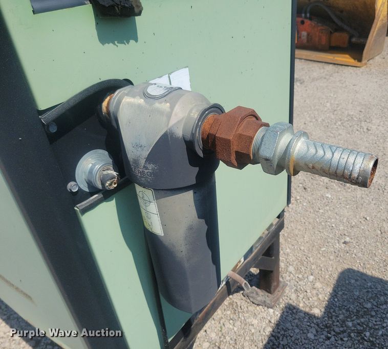 image for item DR4405 Sullair  3000/A air compressor