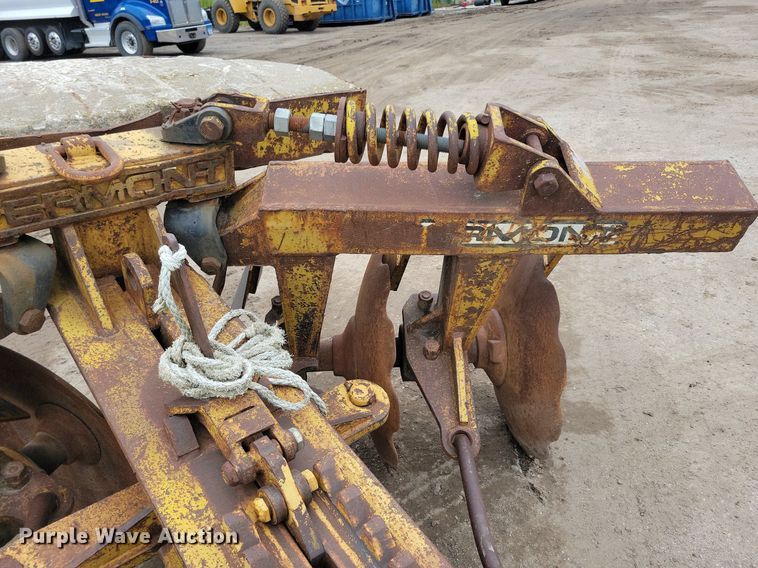 image for item DR4413 1990 Permont 636 disk