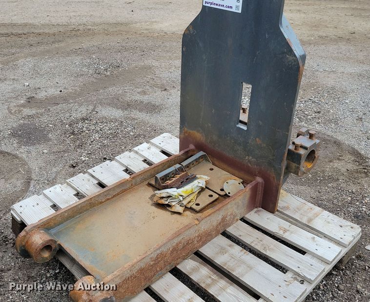 image for item DR4417 2004 Eject Systems MT series Scraper hitch