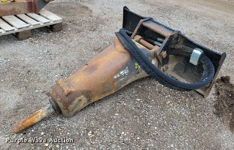 image for item DR4418 Caterpillar H65D skid steer breaker