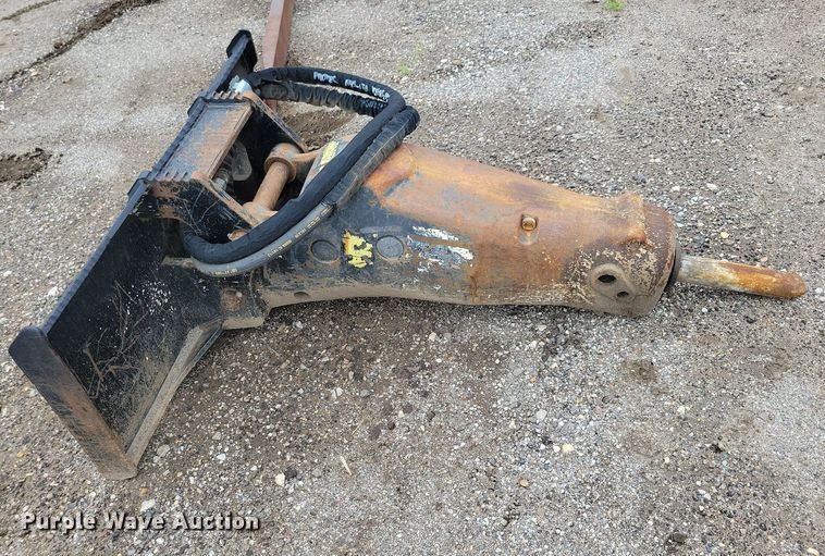 image for item DR4418 Caterpillar H65D skid steer breaker