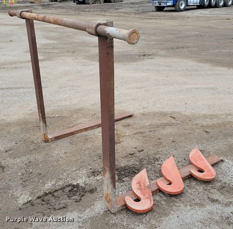 image for item DR4419 TMF loader forks