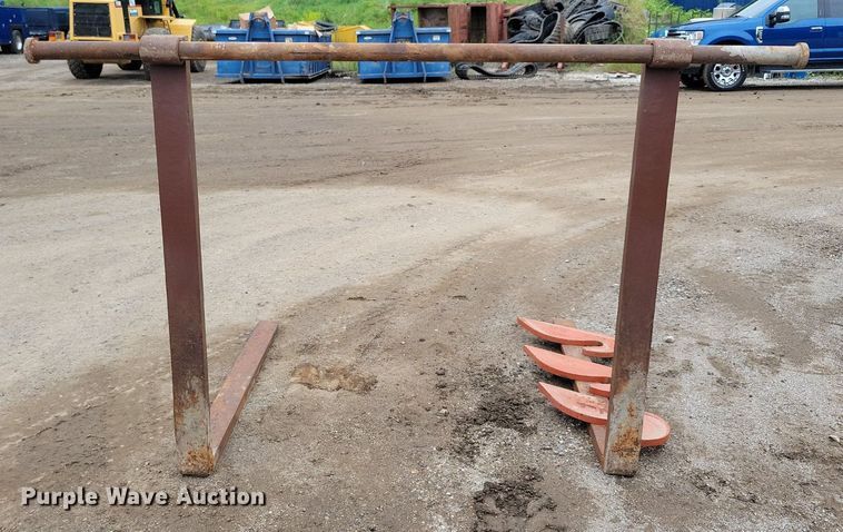 image for item DR4419 TMF loader forks