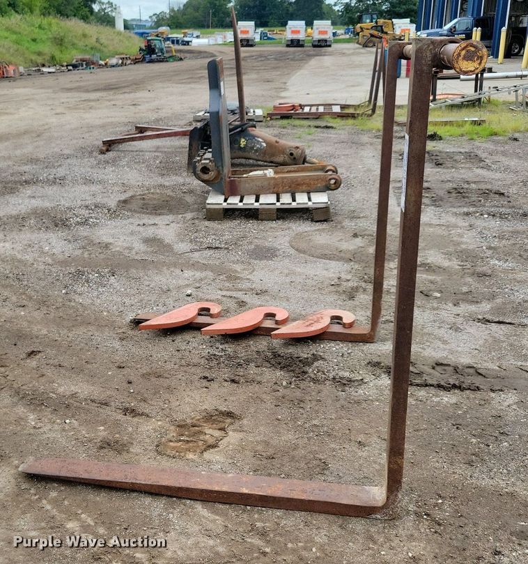 image for item DR4419 TMF loader forks