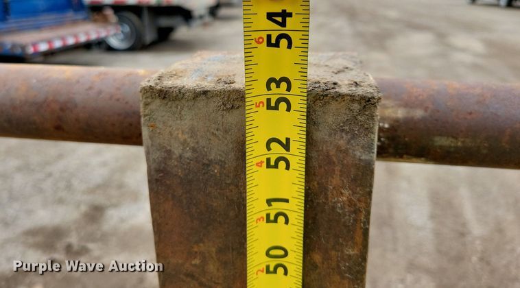 image for item DR4419 TMF loader forks