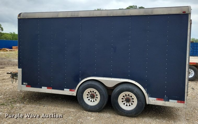 image for item DR4422 2005 Doolittle enclosed cargo trailer