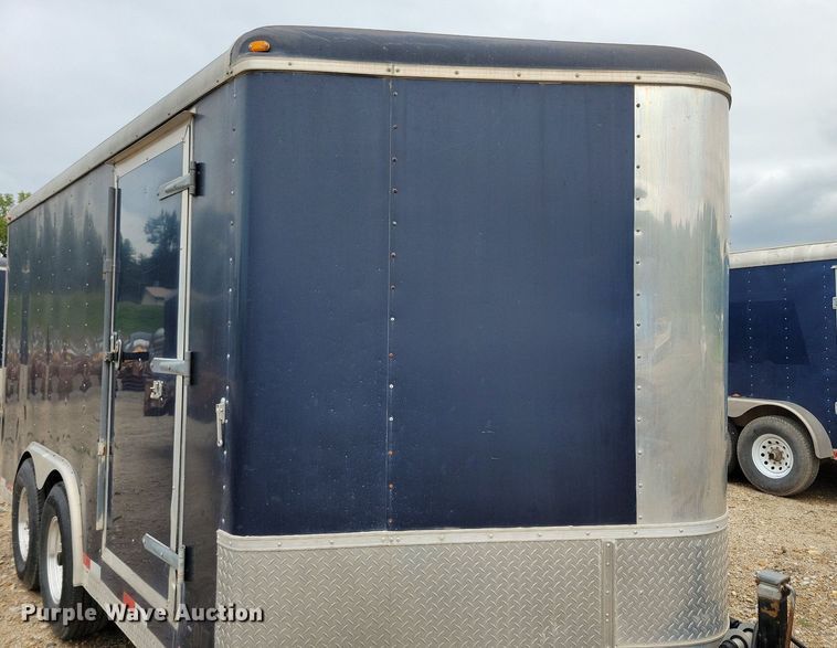 image for item DR4422 2005 Doolittle enclosed cargo trailer