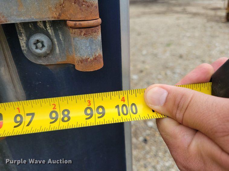 image for item DR4422 2005 Doolittle enclosed cargo trailer