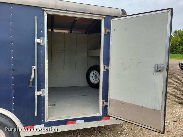 image for item DR4422 2005 Doolittle enclosed cargo trailer