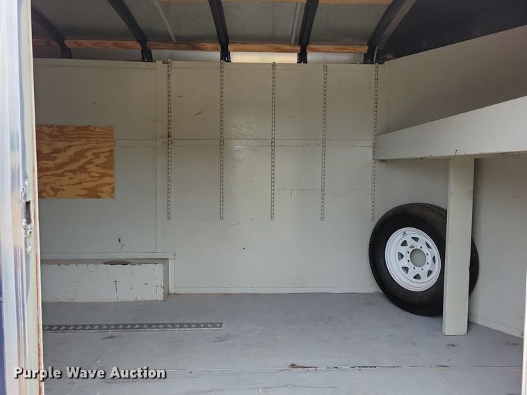 image for item DR4422 2005 Doolittle enclosed cargo trailer